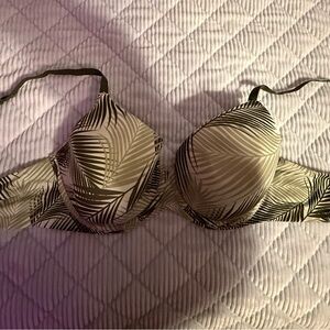 Kindly Yours Sustainable Tailored Full Coverage T-Shirt Bra Palm Print Size 38C